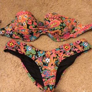 Victoria’s Secret bikini